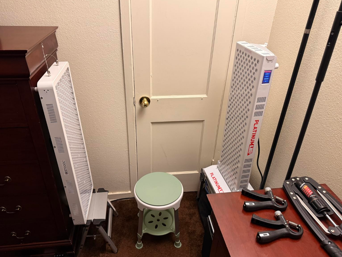 BestQool modular design: 2 panels connected = 72.84 inches full body coverage